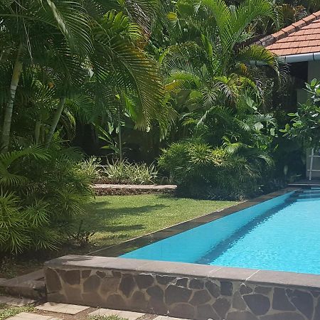 Villa Jati - Private Poolside Villa Central Lovina Экстерьер фото